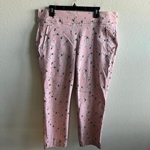 NWOT Lane Bryant  The Allie Floral Print Ankle Pants Size 18 Style 1092918 - Picture 2 of 10